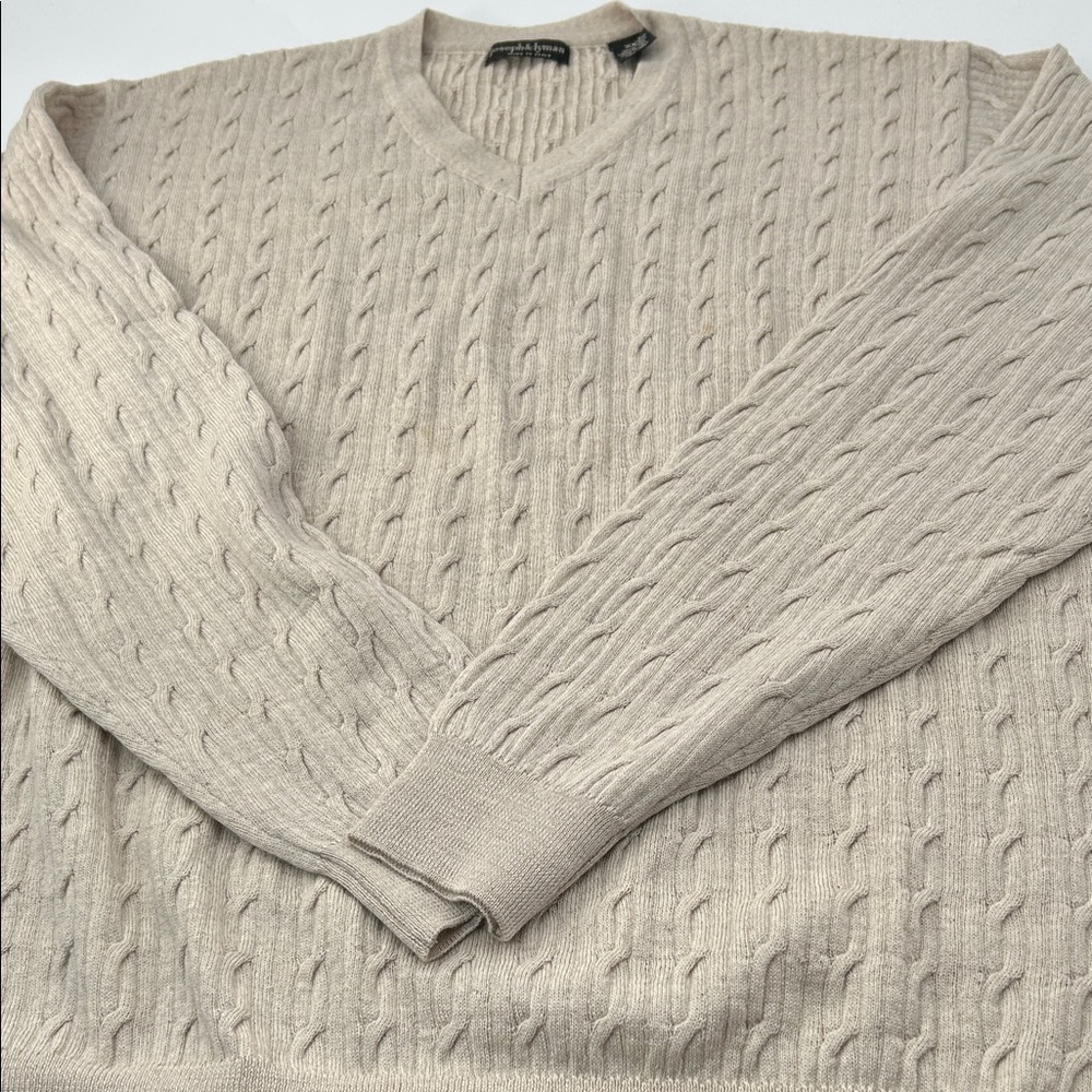 Elegant Beige V-Neck Cable Knit Sweater